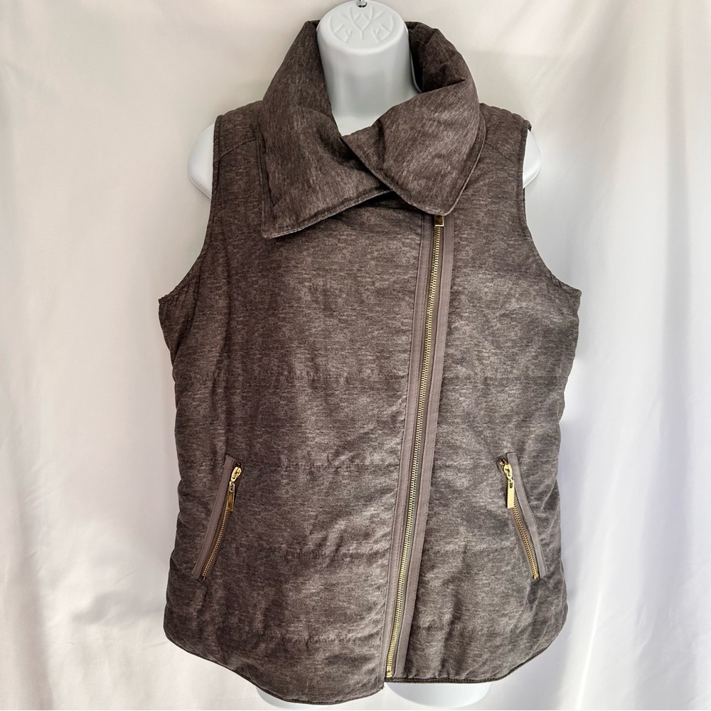 New Dress Barn Women's Puffy Vest New with Tags Size Medium - Picture 2 of 8